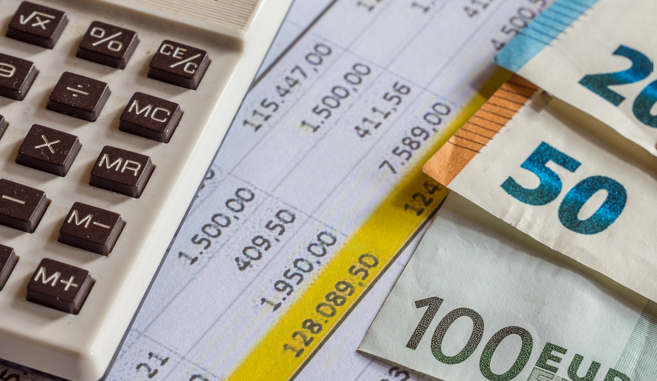 Online M. Com. (Master of Commerce) Degree Image